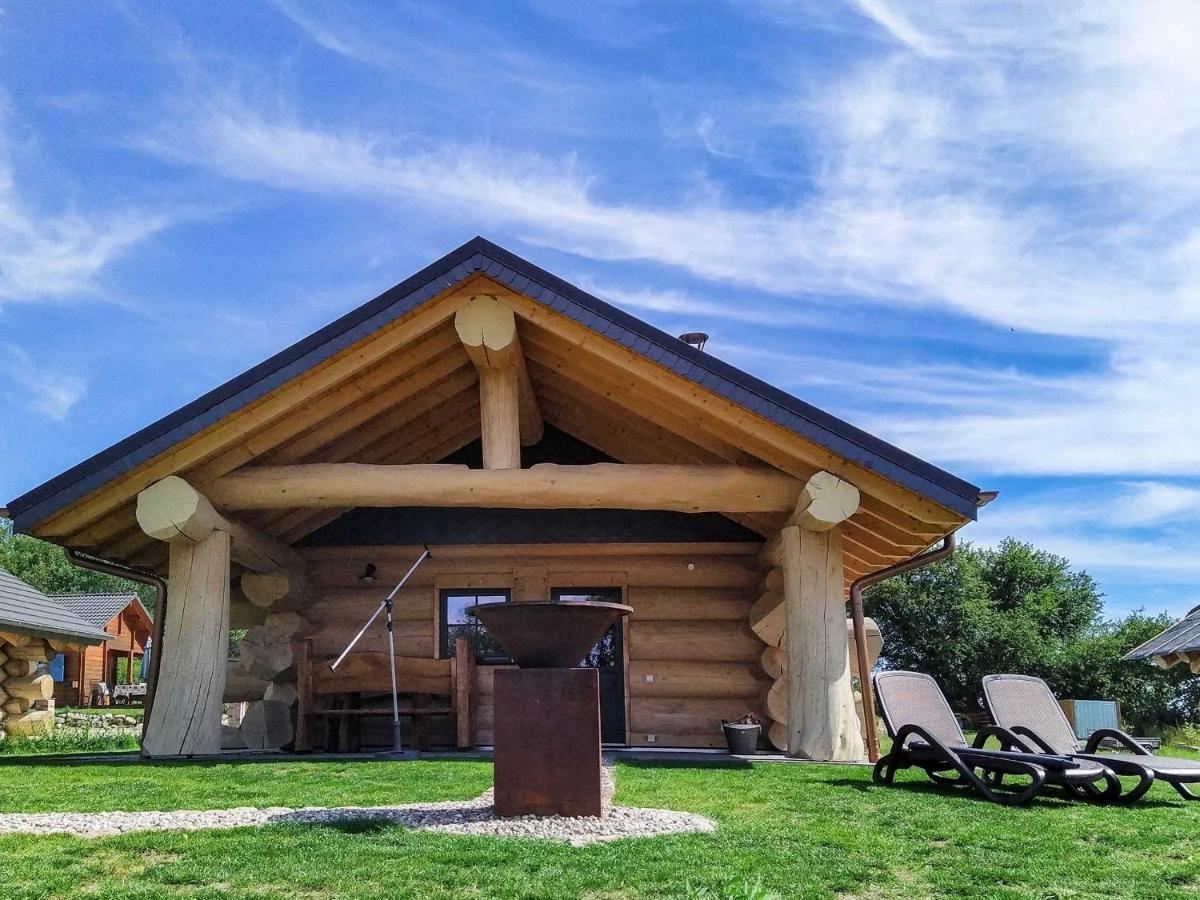 Naturstammhaus Tollensesee Groß Nemerow Екстериор снимка
