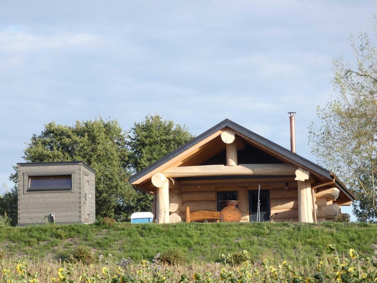 Naturstammhaus Tollensesee Groß Nemerow Екстериор снимка