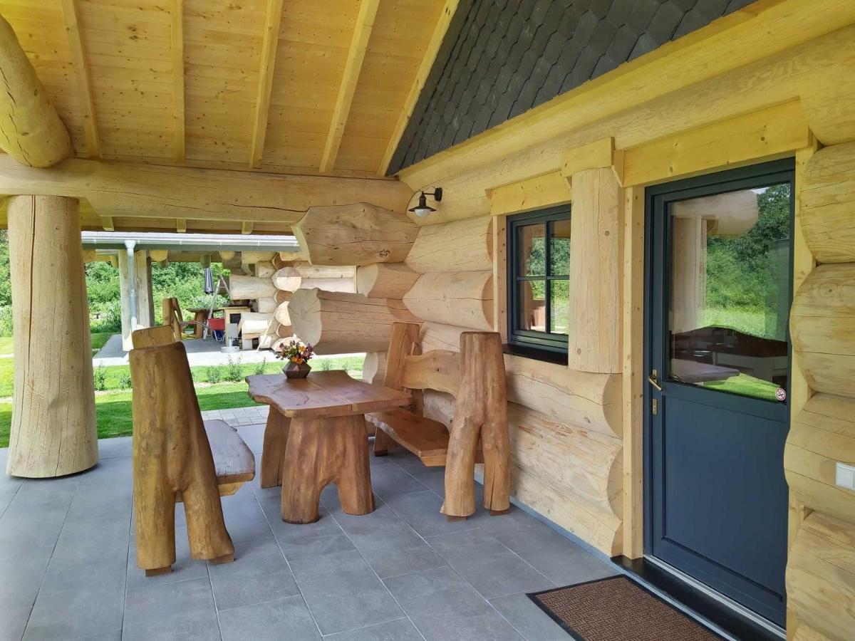 Naturstammhaus Tollensesee Groß Nemerow Екстериор снимка