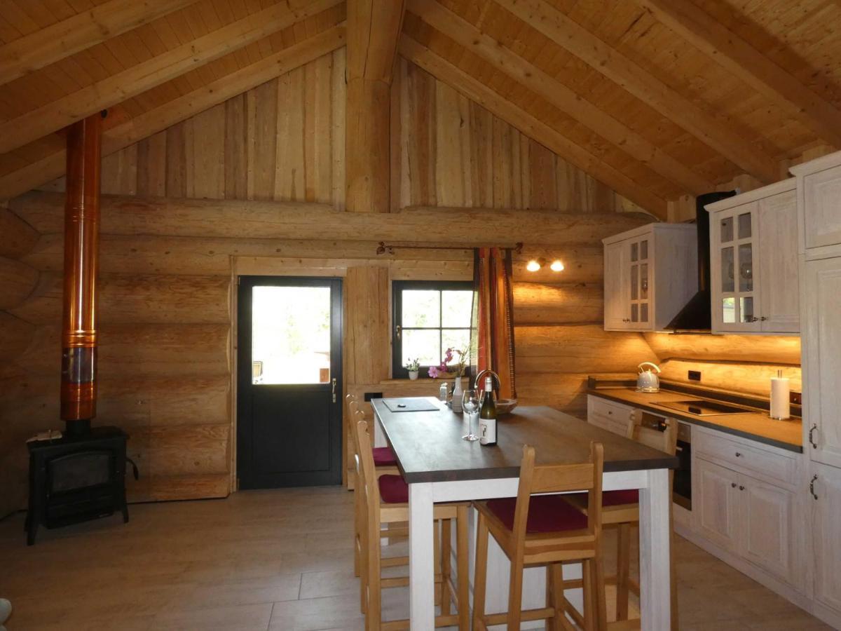 Naturstammhaus Tollensesee Groß Nemerow Екстериор снимка